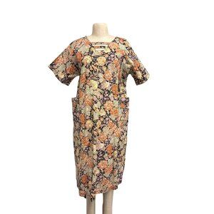 Vintage Handmade Floral Print Short Sleeve Dress With Pockets and Strappy V-Neck